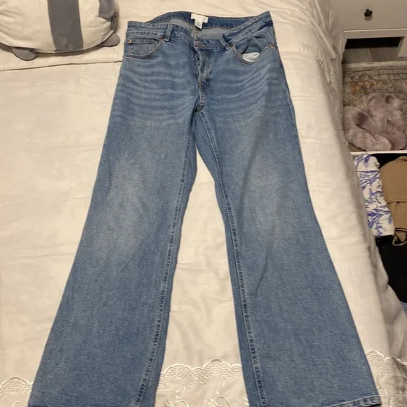Jeans - Picture 3 of 3